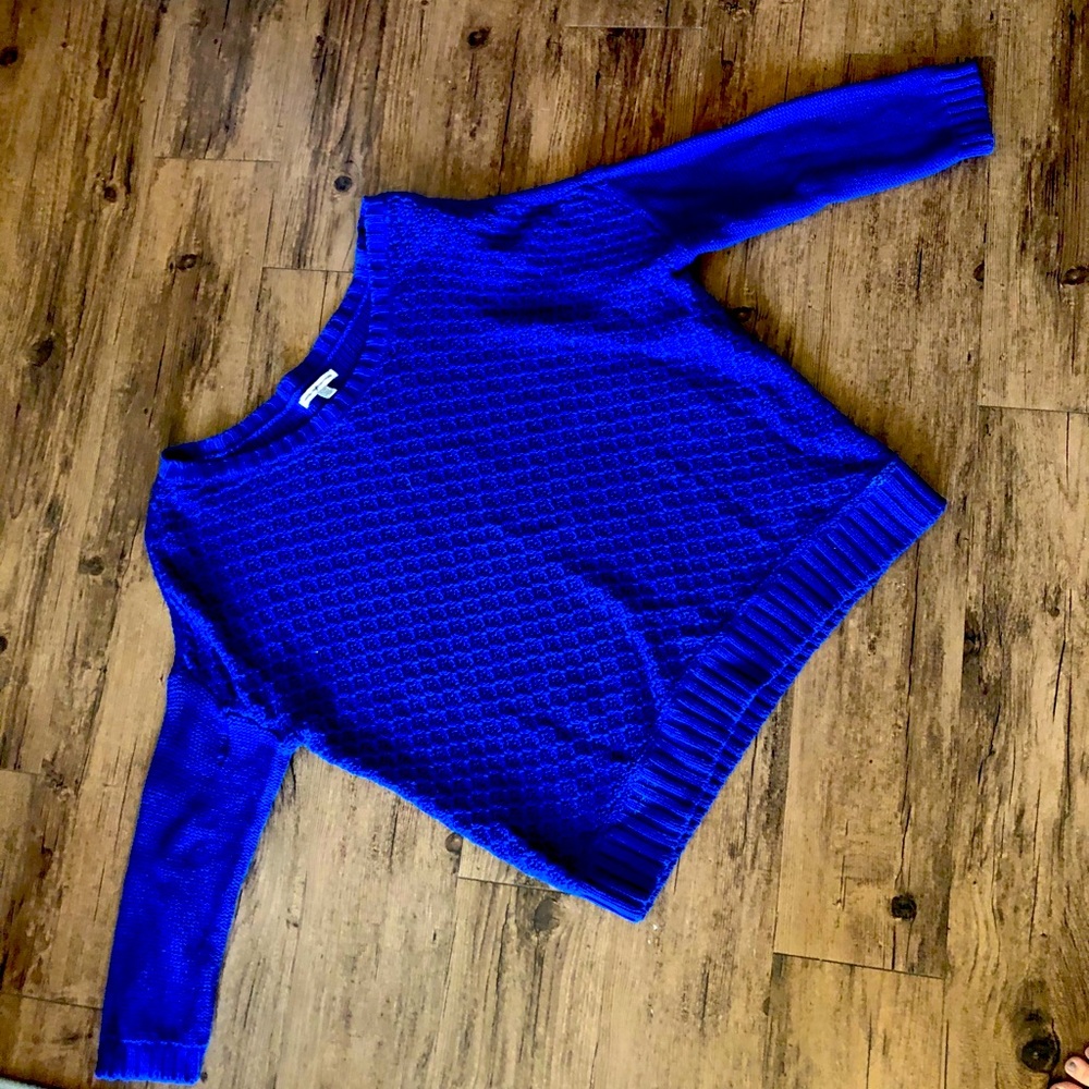 American eagle sweater